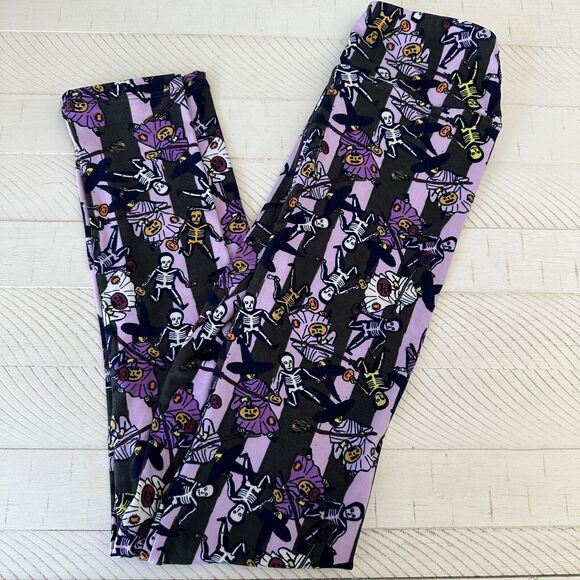 LuLaRoe Leggings Tween Halloween Trick or Treat Skeletons Witches Stripes Purple - Picture 1 of 9